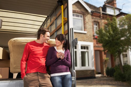 South Kensington moving truck service for home and business relocations
